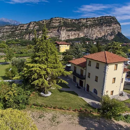 Torbole Panzió